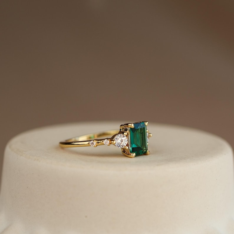 Genuine Emerald Gold Ring